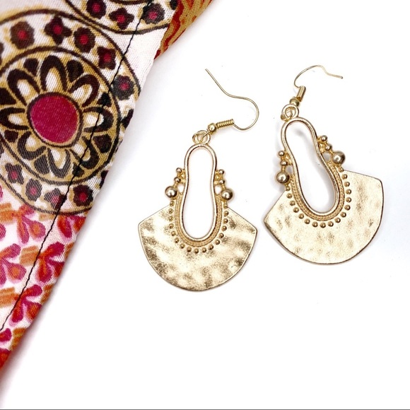 3/$15 Bohemian Dangle Drop Earrings - Picture 5 of 8